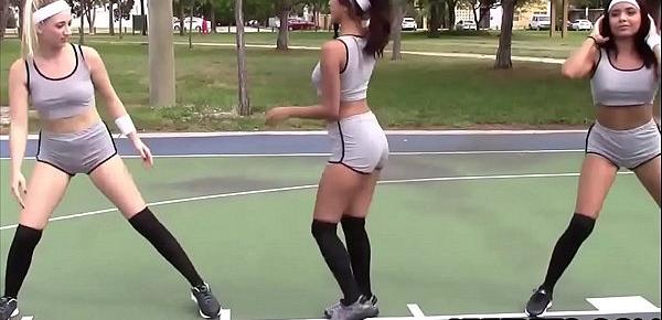  Basketball team girls trains their inner lesbians by licking